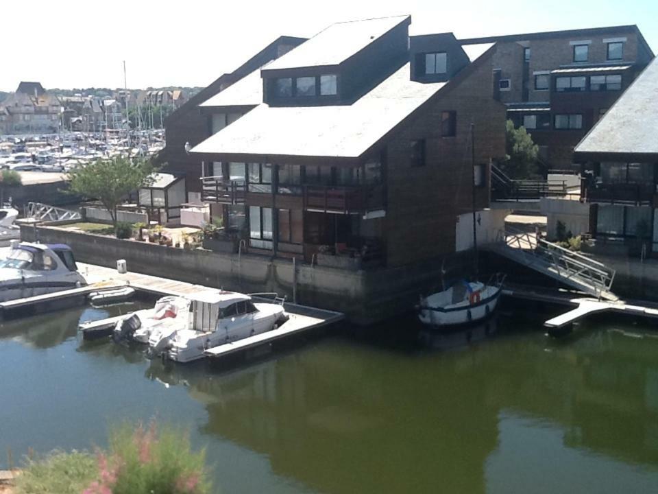 Residence "Les Planches" Deauville Exterior foto